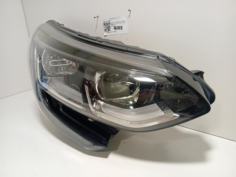 Proiettore ANT DX 260100663R DIFETTI IN FOTO Renault Mégane IV 2016