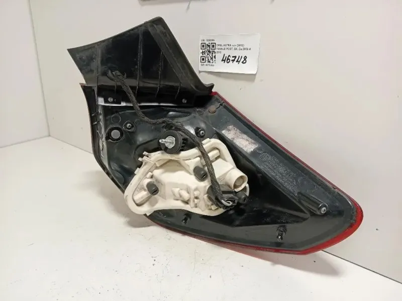 Fanale POST SX 1090098 FARO FANALE POST Opel Astra J 2012