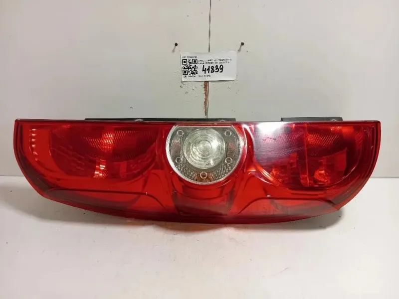Fanale POST SX 20580748 Opel Combo D TOUR 2012