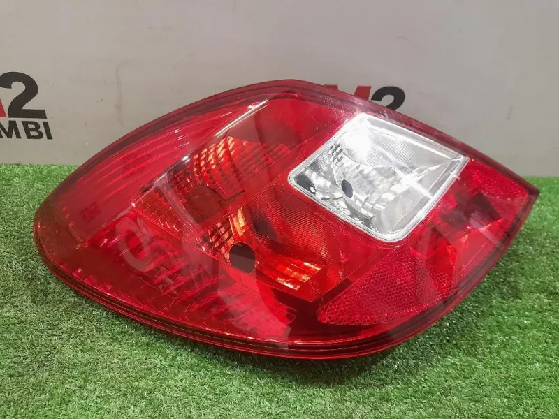 Fanale POST SX 13269050 Opel Corsa D 2007
