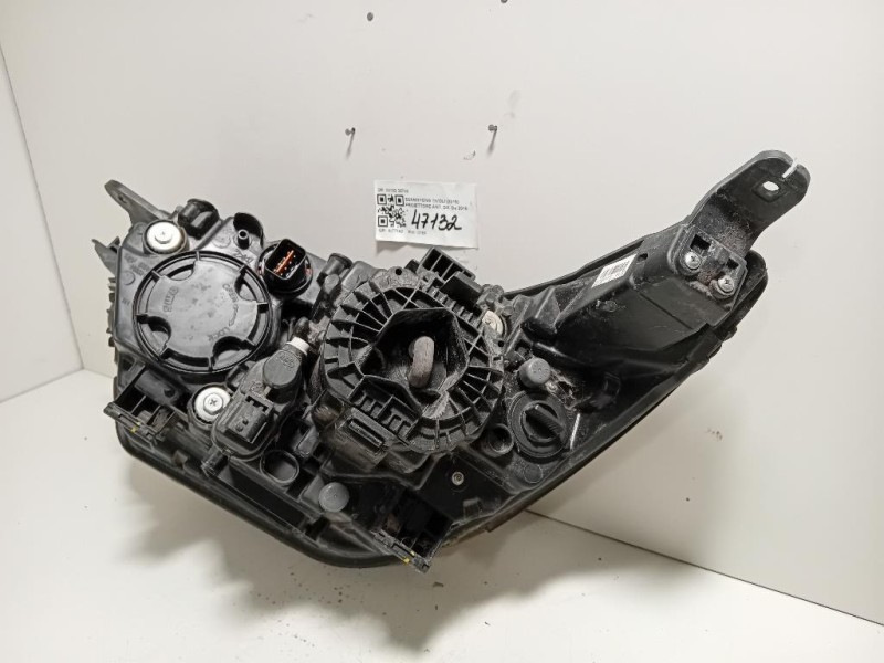 Proiettore ANT DX 83102 35700 Ssangyong Tivoli 2015