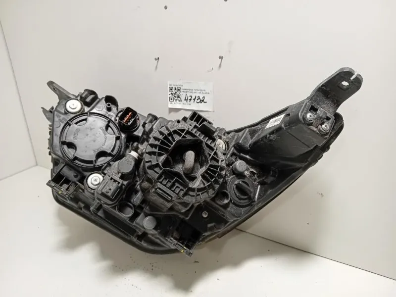 Proiettore ANT DX 83102 35700 Ssangyong Tivoli 2015