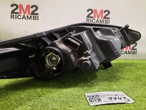 Proiettore ANT SX 8A6113W030CG Ford Fiesta VI 2008