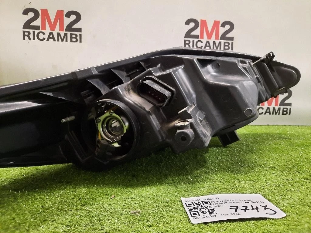 Proiettore ANT SX 8A6113W030CG Ford Fiesta VI 2008