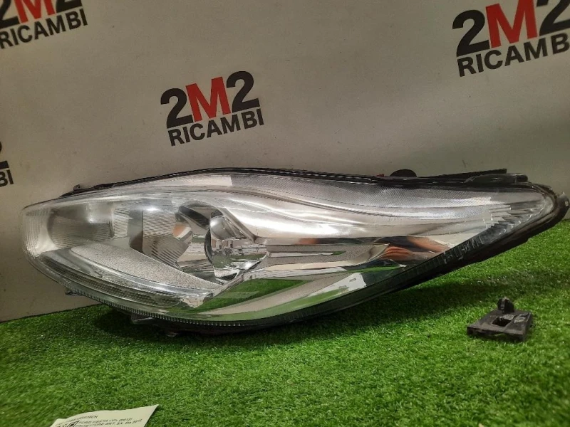 Proiettore ANT SX C1BB13W030CH Ford Fiesta VI 2012