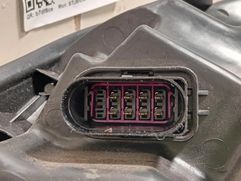 Proiettore ANT SX 08-431-1187R Ford Fiesta VI 2012