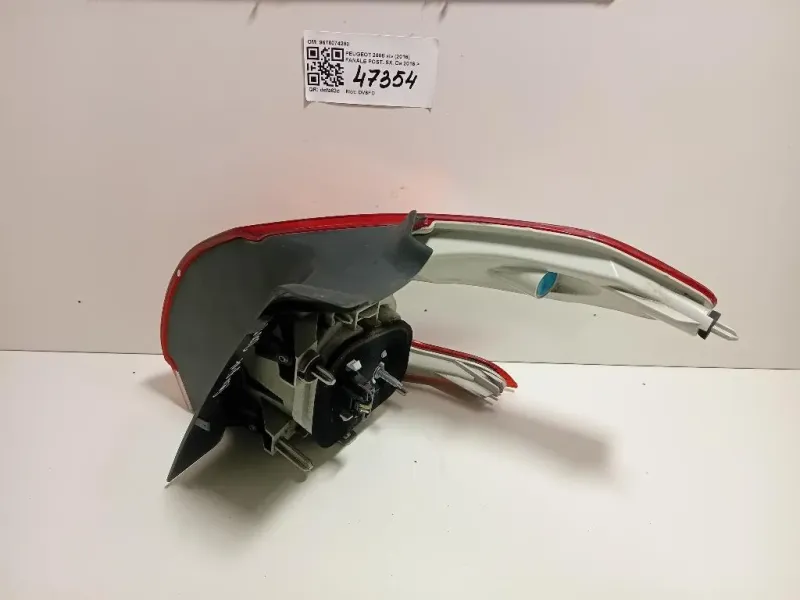 Fanale POST SX 9678074280 Peugeot 2008 I 2016