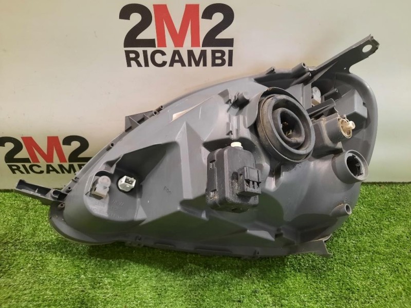 Proiettore ANT DX 811100D08000 Toyota Yaris France II 2006