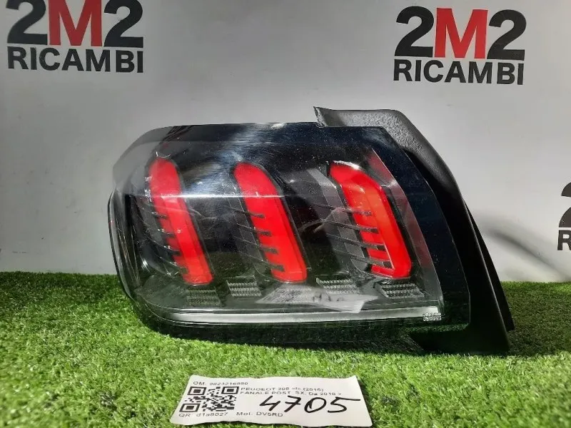 Fanale POST SX 9823216880 Peugeot 208 I 2015