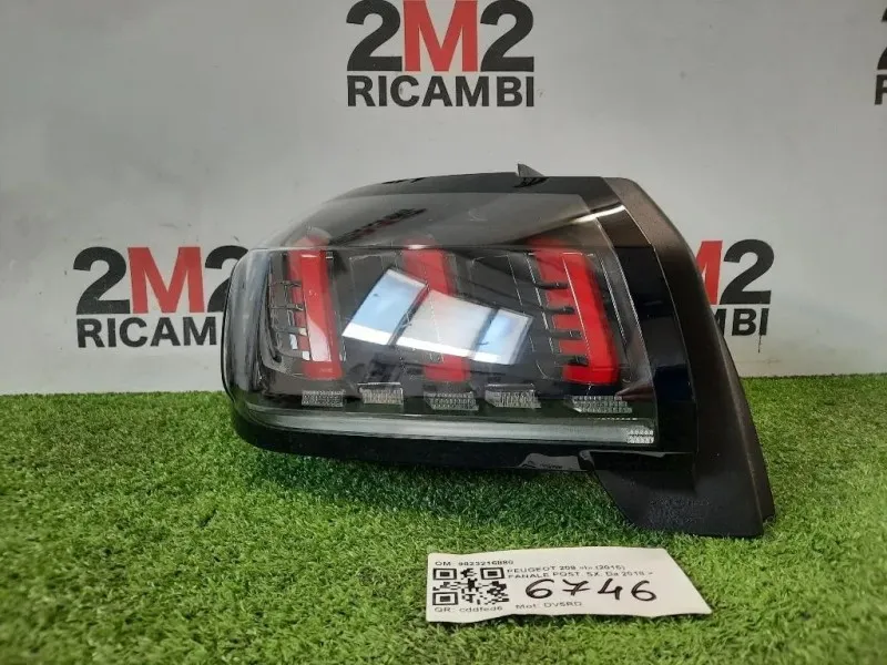 Fanale POST SX 9823216880 Peugeot 208 I 2015