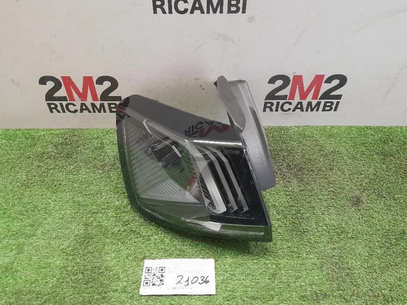 Fanale POST SX 9836231280 82140101 Peugeot 3008 II 2016