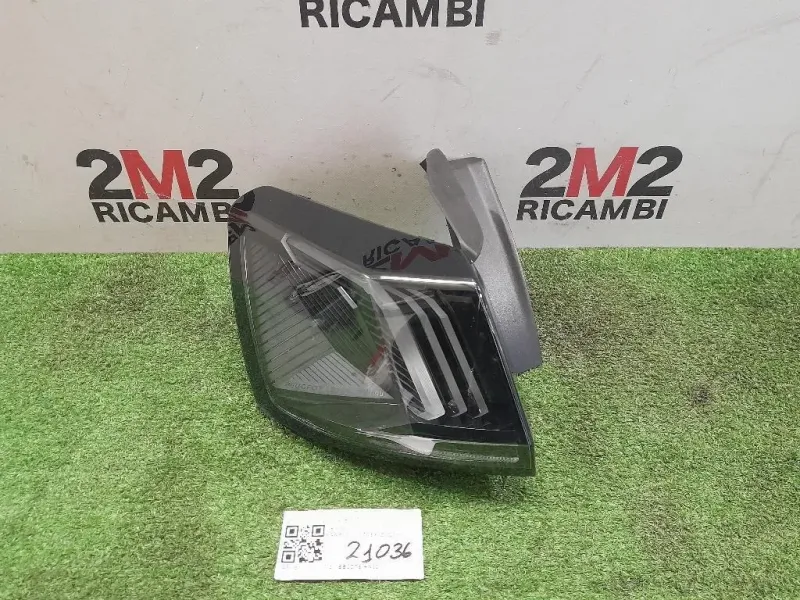 Fanale POST SX 9836231280 82140101 Peugeot 3008 II 2016