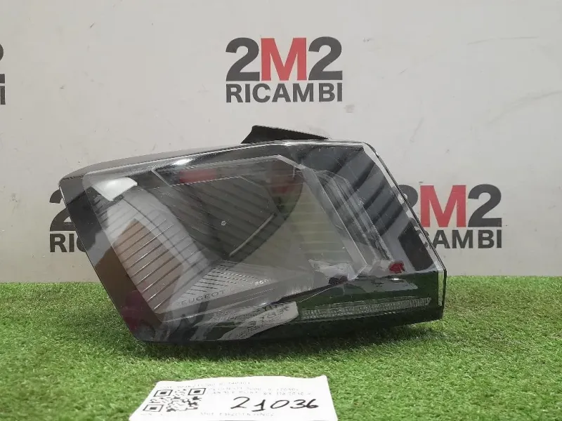 Fanale POST SX 9836231280 82140101 Peugeot 3008 II 2016
