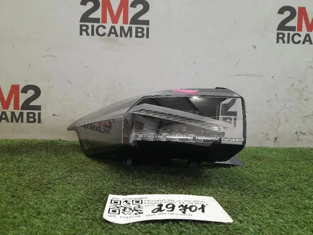 Fanale POST SX 9835299580 LED Peugeot 308 III SW 2021