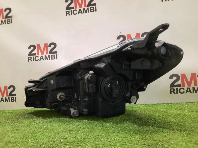 Proiettore ANT DX Toyota Yaris IV 2017