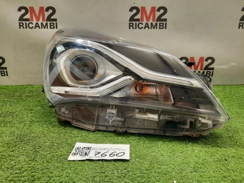 Proiettore ANT DX Toyota Yaris IV 2017