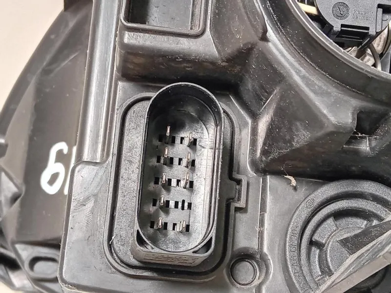 Proiettore ANT DX 1K6 941 006 Volkswagen GOLF V 2004