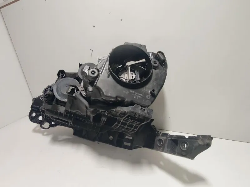 Proiettore ANT DX 5K2941006H Volkswagen GOLF VI 2009