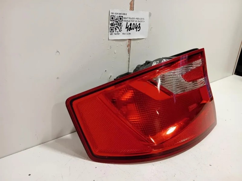 Fanale POST SX 6JH 945 095 E Seat Toledo KG3 2013