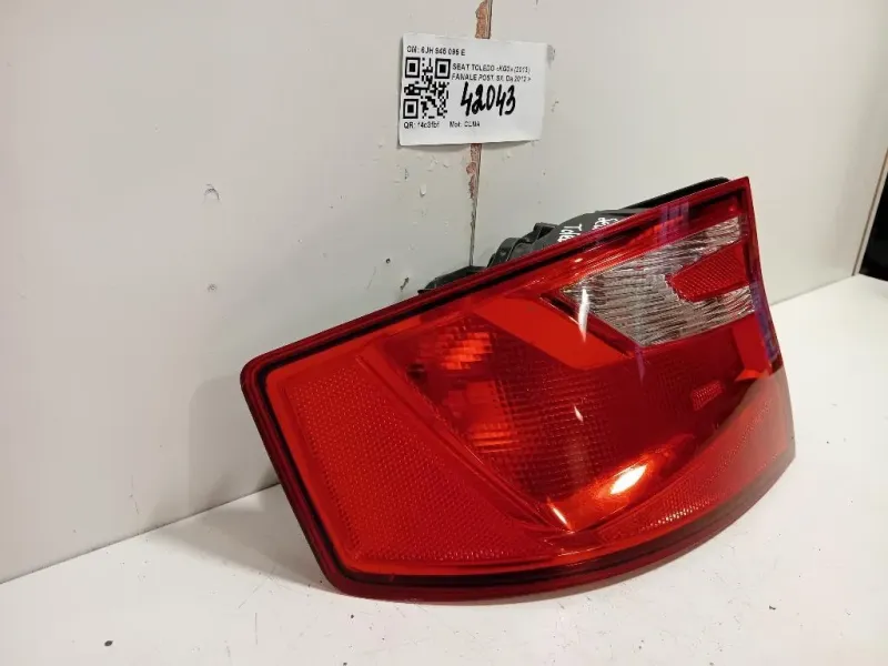 Fanale POST SX 6JH 945 095 E Seat Toledo KG3 2013