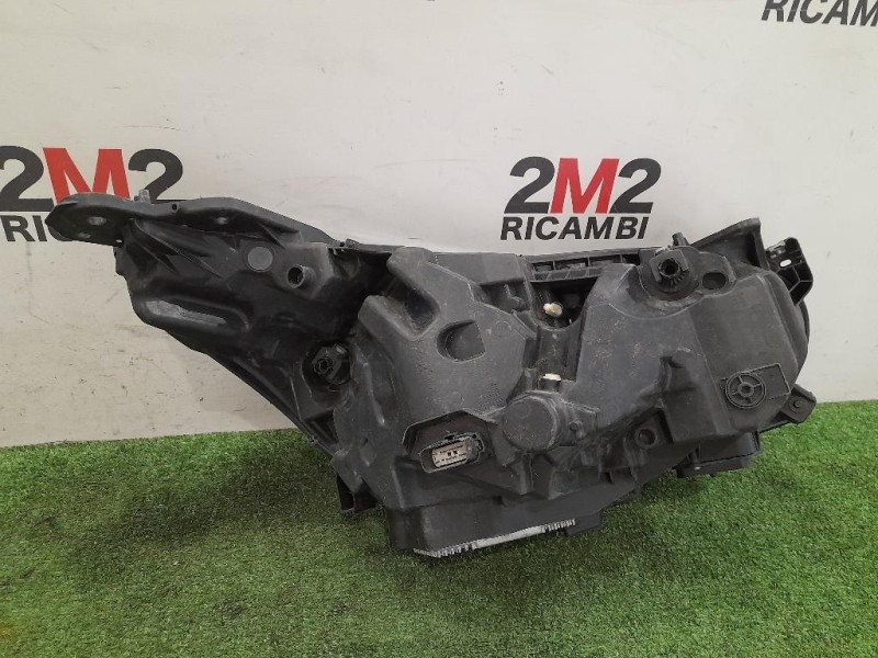 Fanale POST SX 6V6 945 207 Skoda Fabia NJ3 2018