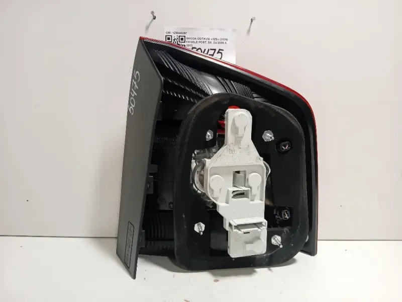 Fanale POST SX 1Z9945257 Skoda Octavia 1Z3 2009