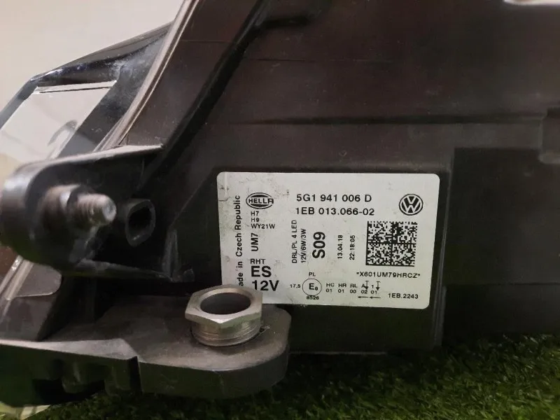 Proiettore ANT DX 5G1941006D Volkswagen GOLF VII 2017