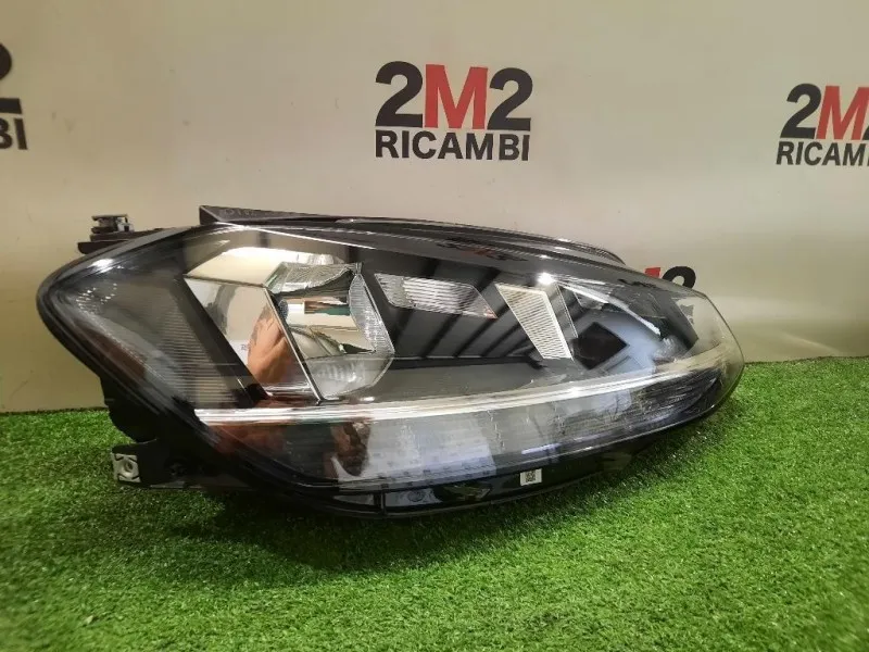 Proiettore ANT DX 5G1941006D Volkswagen GOLF VII 2017