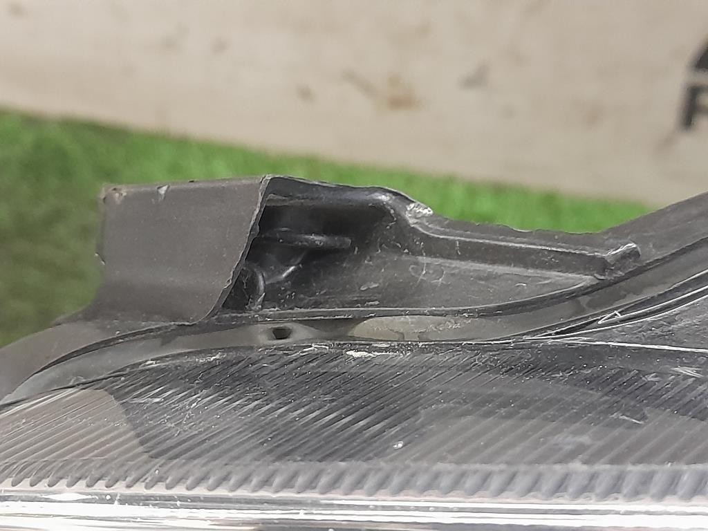 Fanale POST SX 83601-35000 Ssangyong Tivoli 2015