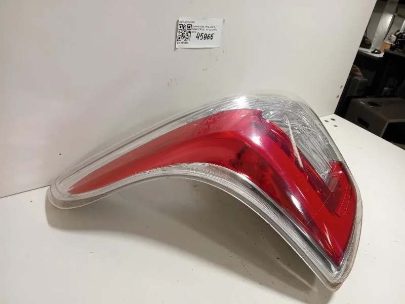 Fanale POST SX 83601-35000 Ssangyong Tivoli 2015