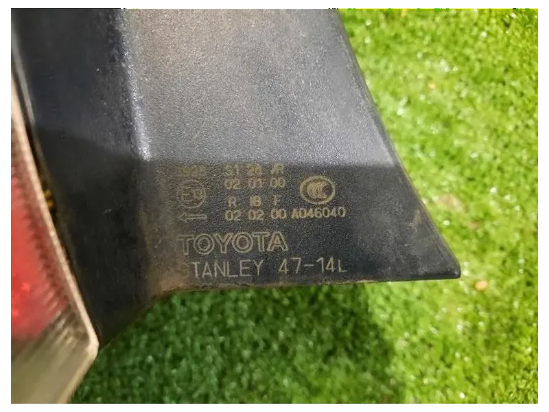 Fanale POST SX 8156147061 Toyota Prius I 2004