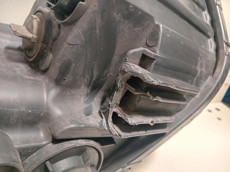 Fanale POST SX 815610D540 Toyota Yaris IV 2012