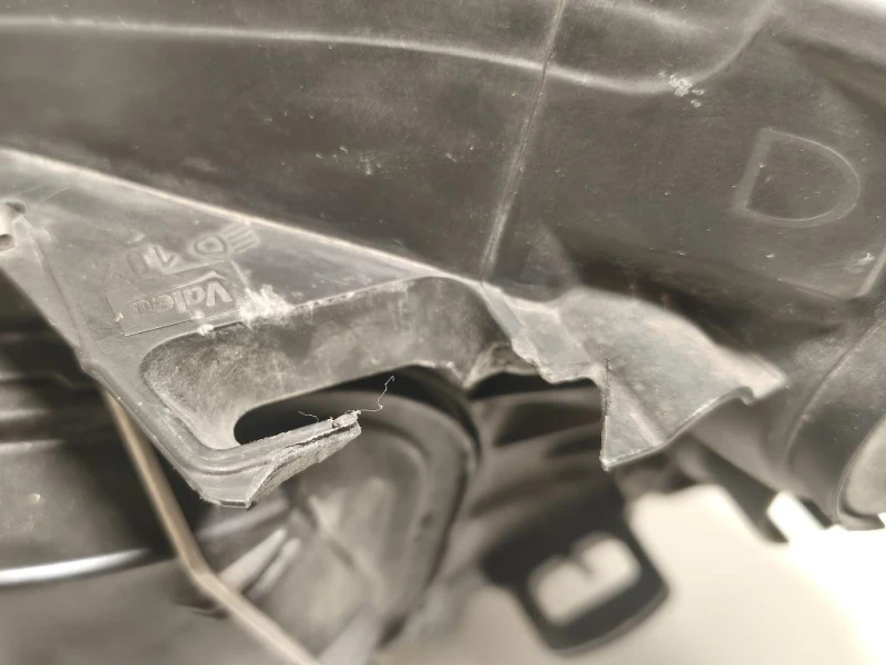 Proiettore ANT DX 30763146 Volvo XC60 I 2009