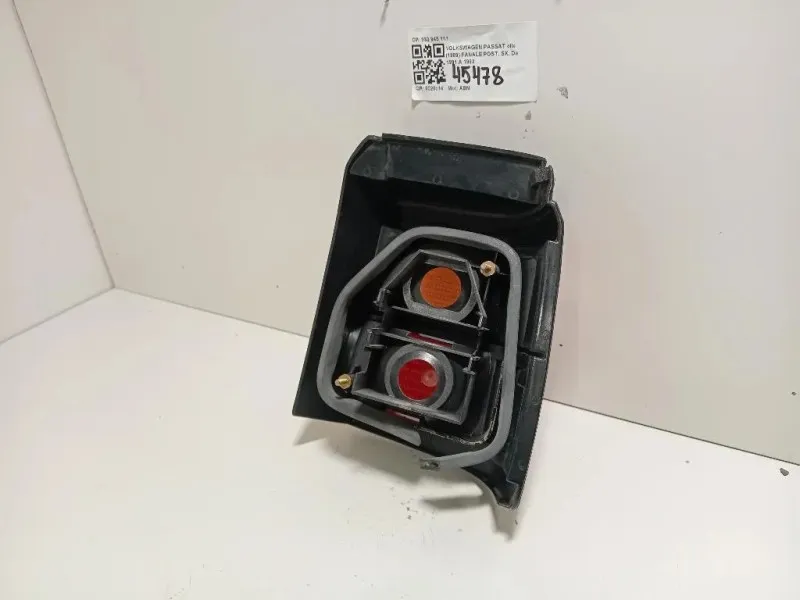 Fanale POST SX 333 945 111 Volkswagen Passat II 1989