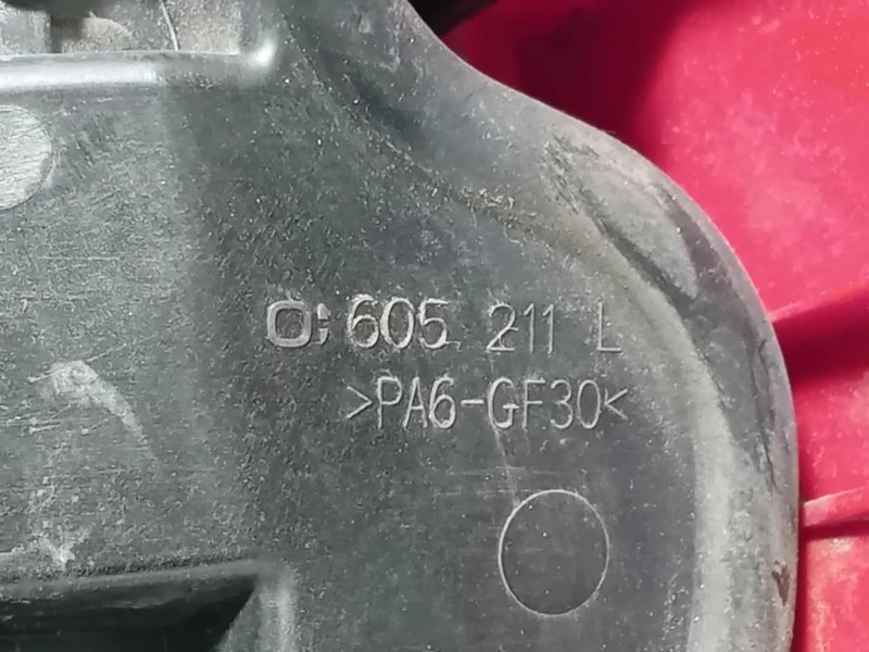 Fanale POST SX 3AF945095E Volkswagen Passat VI Variant 2011