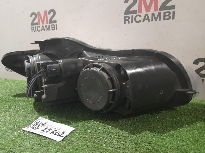 Fanale POST SX 6R0945257 Volkswagen POLO VI 2009
