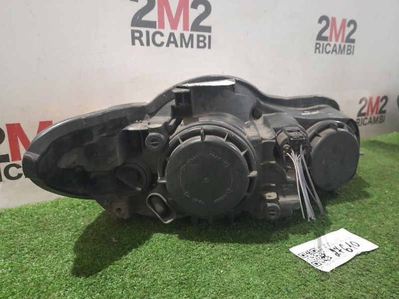 Fanale POST SX 6R0 945 257 A Volkswagen POLO VI 2009