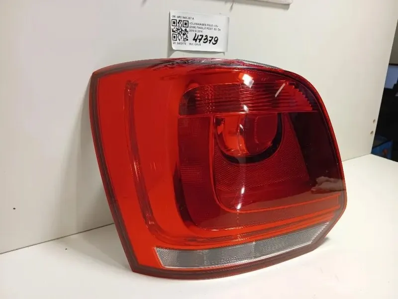 Fanale POST SX 6R0 945 257 A Volkswagen POLO VI 2009