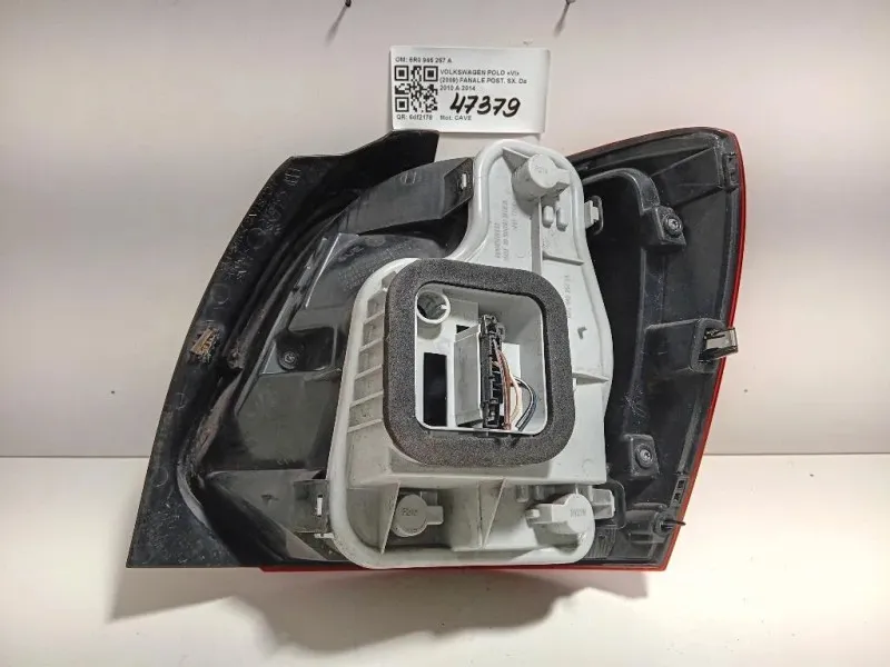 Fanale POST SX 6R0 945 257 A Volkswagen POLO VI 2009