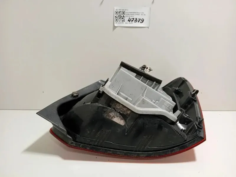 Fanale POST SX 6R0 945 257 A Volkswagen POLO VI 2009