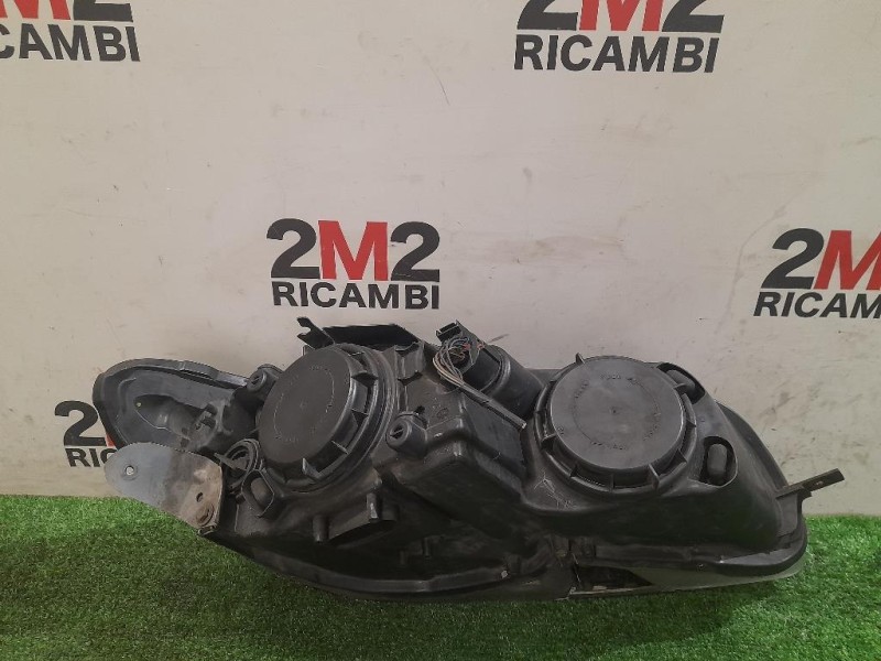 Fanale POST SX 6R0 945 257 A Volkswagen POLO VI 2014