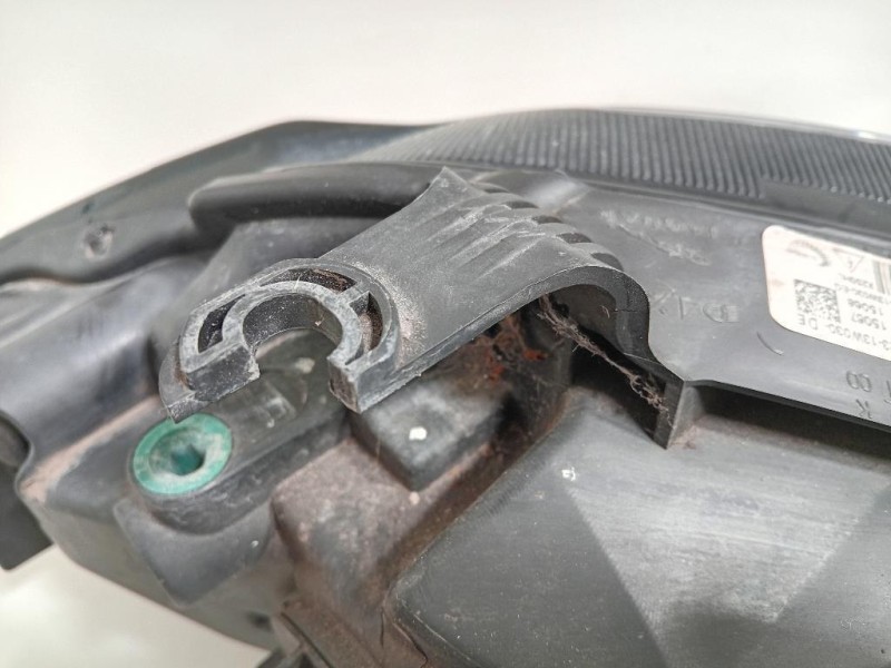 Fanale POST SX 1T0 945 257 D Volkswagen Touran I 2003 Fanale POST SX 1T0 945 257 D Volkswagen Touran I 2003