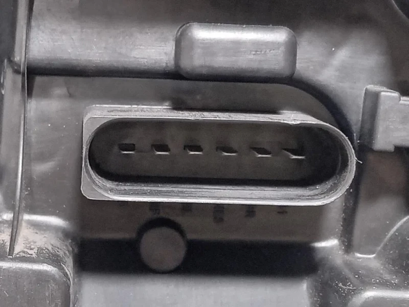 Fanale POST SX 1T0 945 257 D Volkswagen Touran I 2003