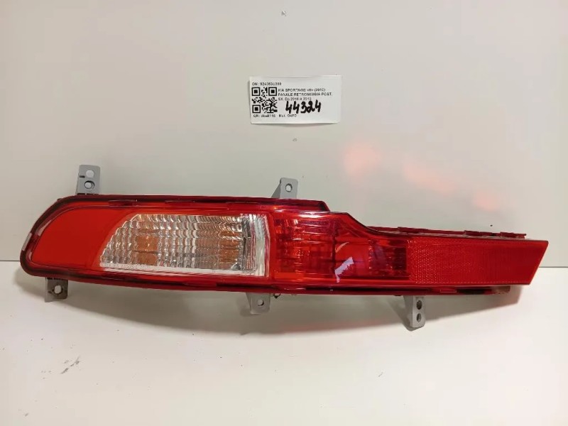 Fanale Retronebbia POST SX 924053U300 Kia Sportage III 2010