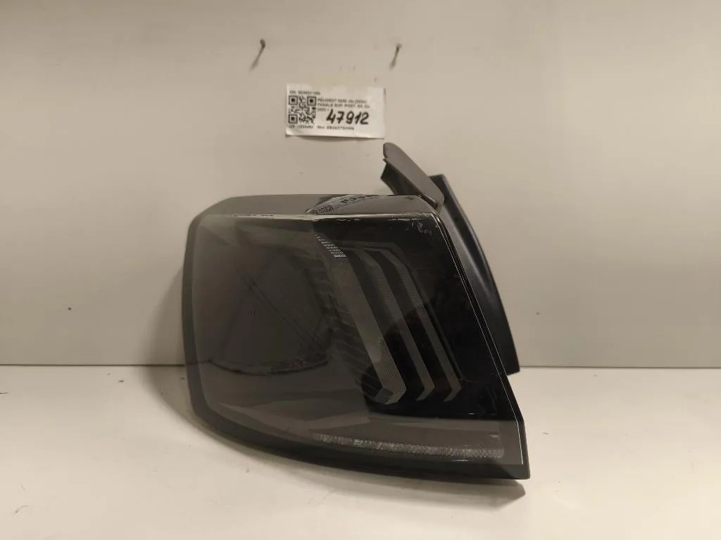 Fanale SUP POST SX 9836231280 Peugeot 3008 II 2020
