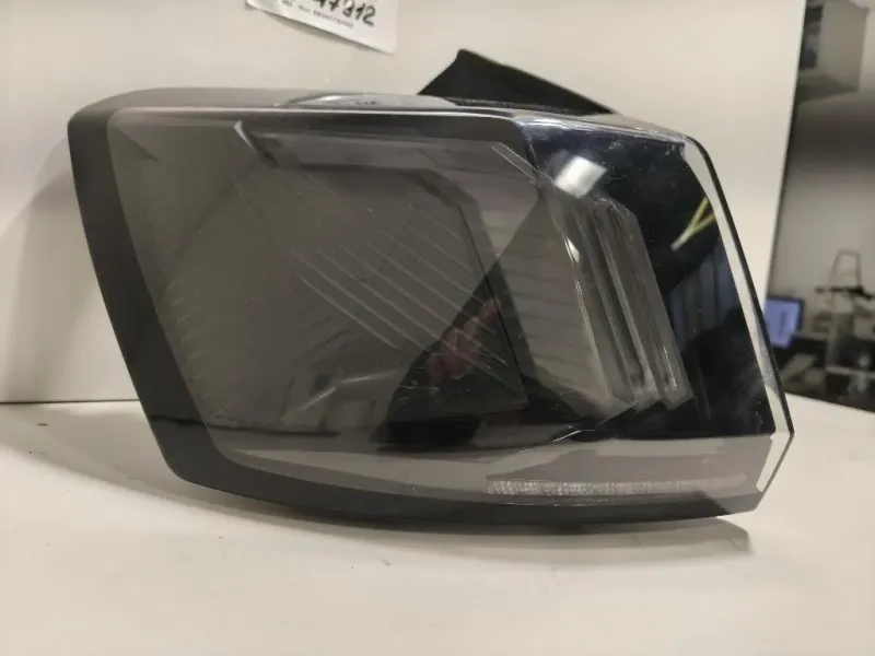 Fanale SUP POST SX 9836231280 Peugeot 3008 II 2020