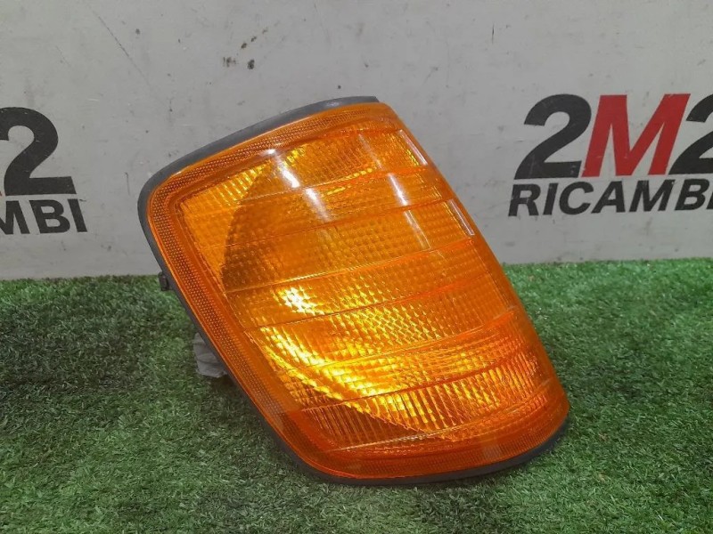 Fanalino Completo ANT DX A1248260843 Mercedes Classe E W124 1985