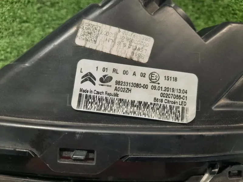 Fanalino Completo ANT SX CREPATO GUARDARE FOTO 9823313080 Citroen C3 III 2016