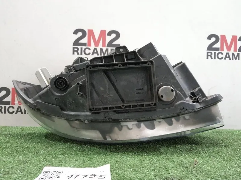 Proiettore ANT SX 63117249651 Bmw Serie 1 E87 Berlina 2005