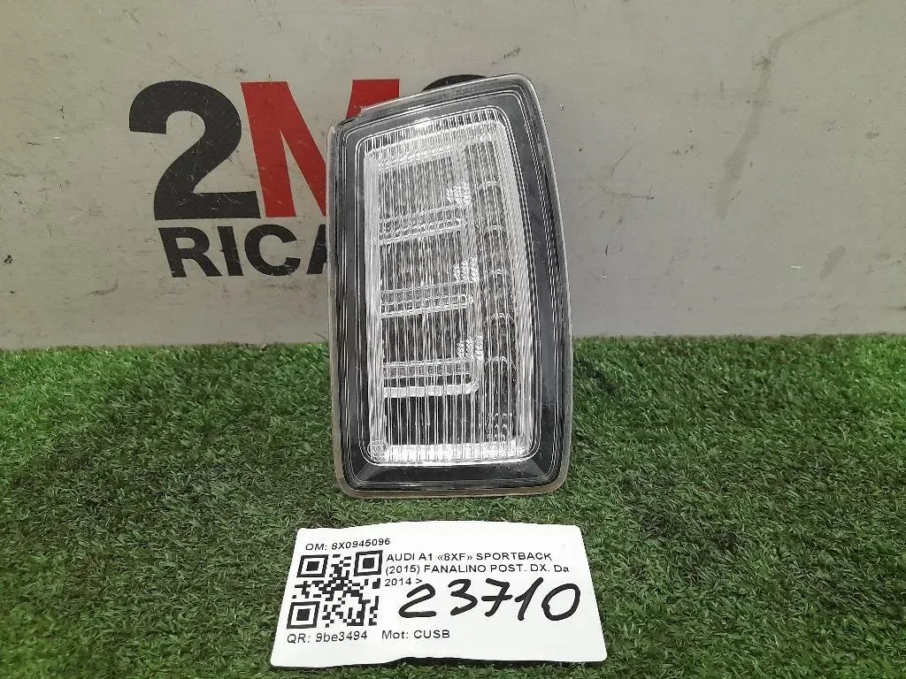 Fanalino POST DX 8X0945096 Audi A1 8XF Sportback 2015